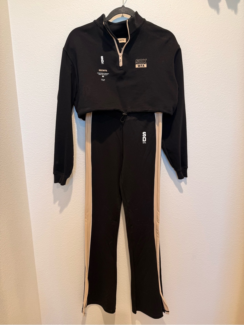Sarah’s Day x Whitefox yoga pant and matching cropped sweater